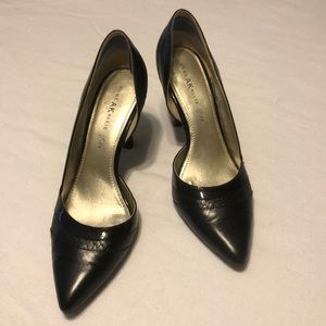 Anne Klein I-flex black leather heels